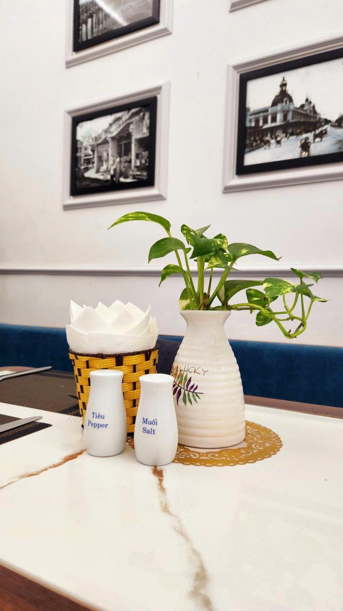 The Ambery Hanoi Boutique Hotel & Travel Exteriör bild