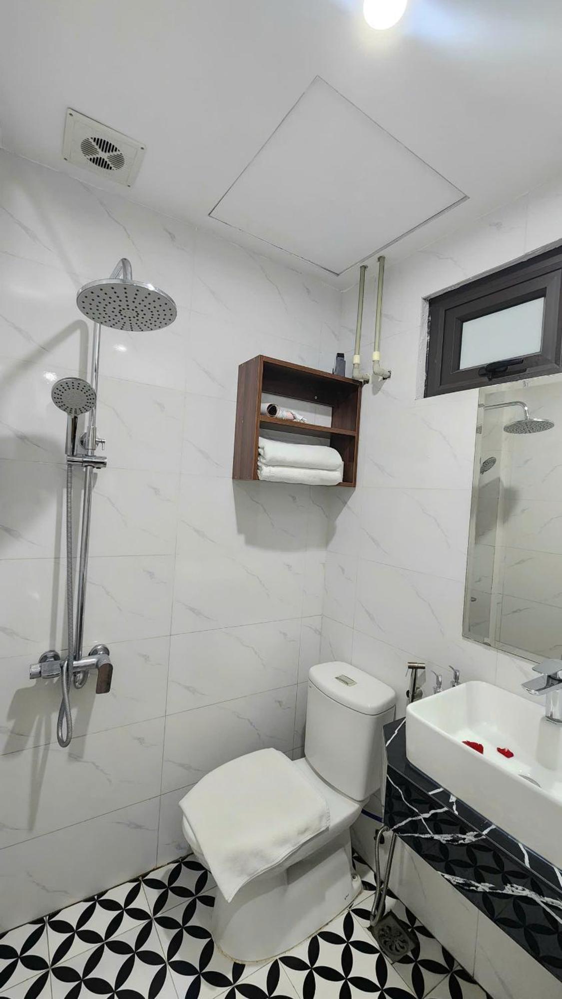The Ambery Hanoi Boutique Hotel & Travel Exteriör bild